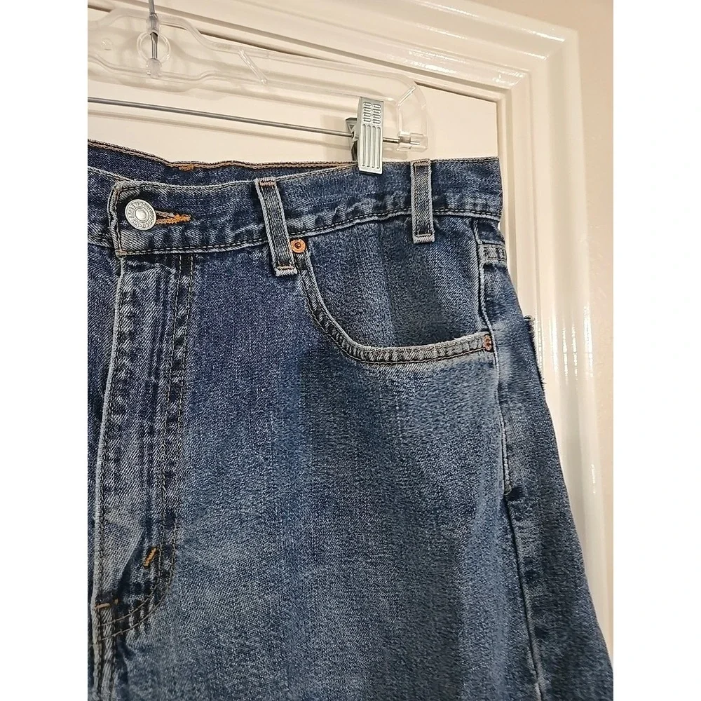 Levi's 550‎ Men's Blue Denim Shorts Distressed Relaxed Fit Size 36